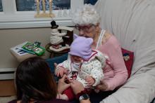 385A9597xmas_eve_at_moms